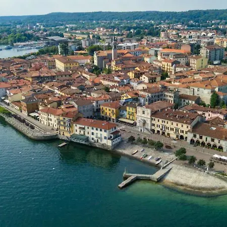 شقة Firefly Bay Flat - Cozy A Few Steps From Maggiore أرونا