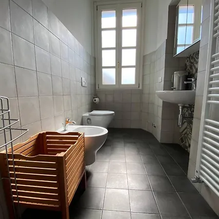 Firefly Bay Flat - Cozy A Few Steps From Maggiore 아파트